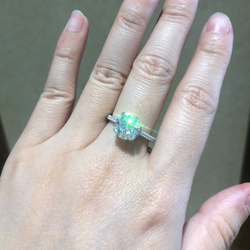 Affordable Luxury四爪Women's RingS925银镀白金定制选款主石Moissanite3.0ct/副石高碳钻